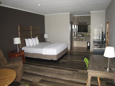 Gadsden Inn & Suites